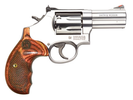 Smith & Wesson Model 686 Plus Deluxe .357 Mag/.38 S&W Special +P 3" Stainless Steel Barrel, 7-Round Cylinder, Satin Stainless Steel L-Frame, Textured Wood Grip, Internal Lock