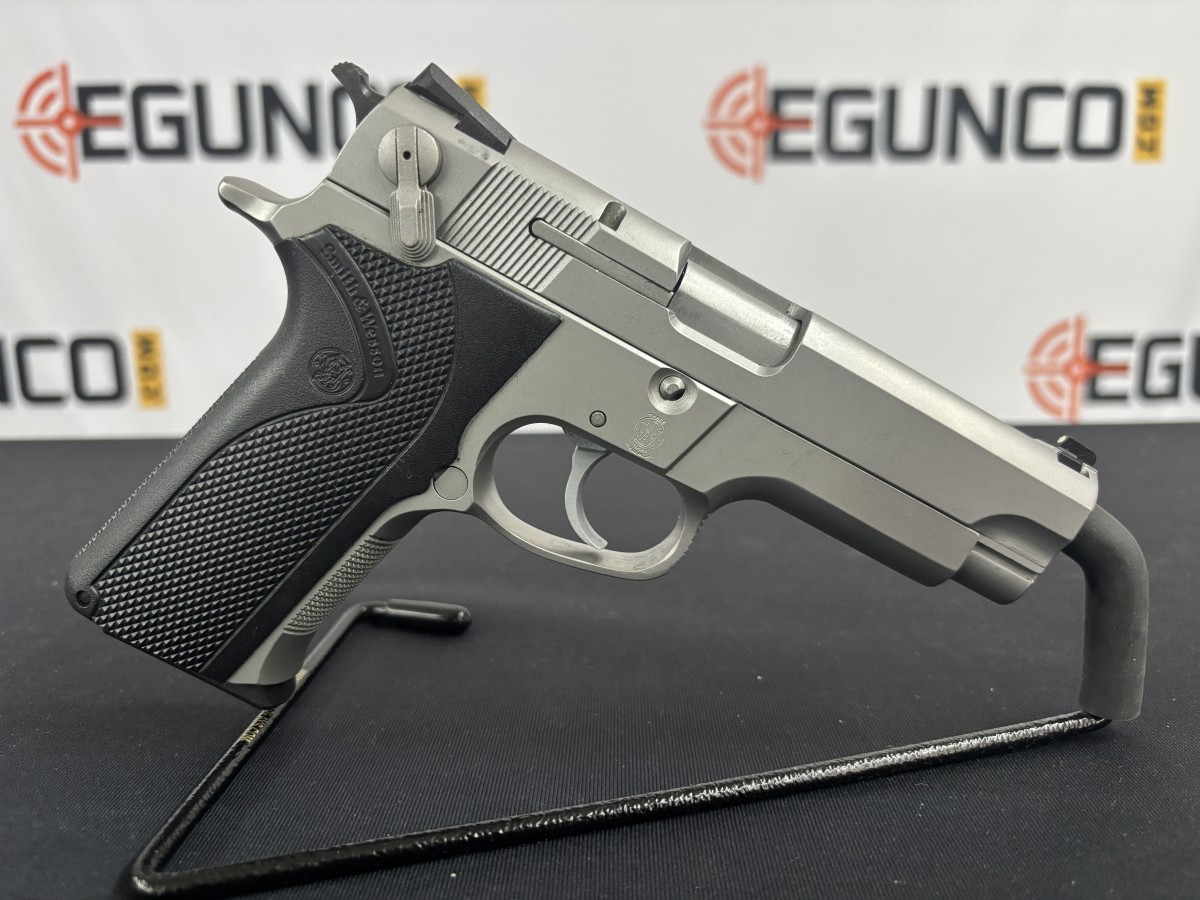 SMITH & WESSON 4006 .40 CAL 11RD SS .40S&W USED 3 SMITH & WESSON 4006 .40 CAL 11RD SS .40S&W USED