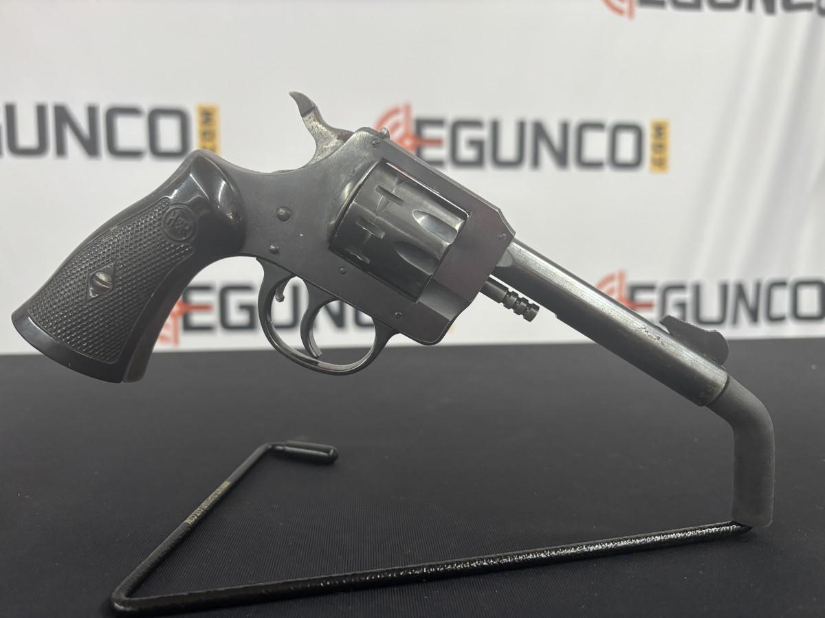 H & R 929 SIDEKICK .22lr 4" 9-Shot DA/SA GOOD CONDITION USED 3 H & R 929 SIDEKICK .22lr 4" 9-Shot DA/SA GOOD CONDITION USED
