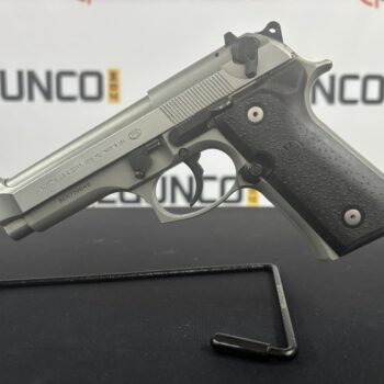 Alternative view of BERETTA 92FS INOX 9MM 15RD 92 SS 1-MAG USED