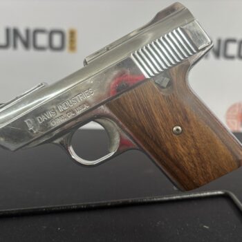 Alternative view of DAVIS P-32  32 ACP 2.75” NICKEL WOOD GRIPS 1-MAG USED