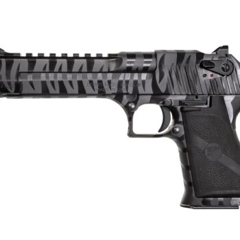 MAGNUM RESEARCH DESERT EAG 44M BLK TIGER STRPE