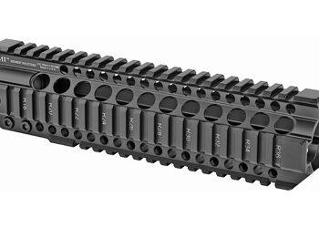 Alternative view of MIDWEST COMBAT QUAD RAIL 9.25"