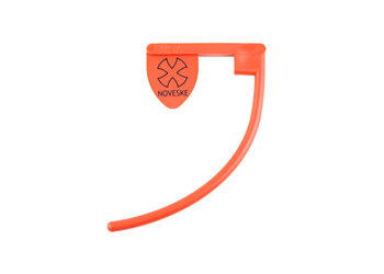 NOVESKE FLAG RED CHAMBER